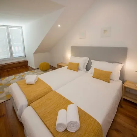 דירה A Captivating Close To River Tagus In ליסבון